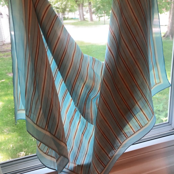 Cleobella Scarf. - Picture 6 of 6